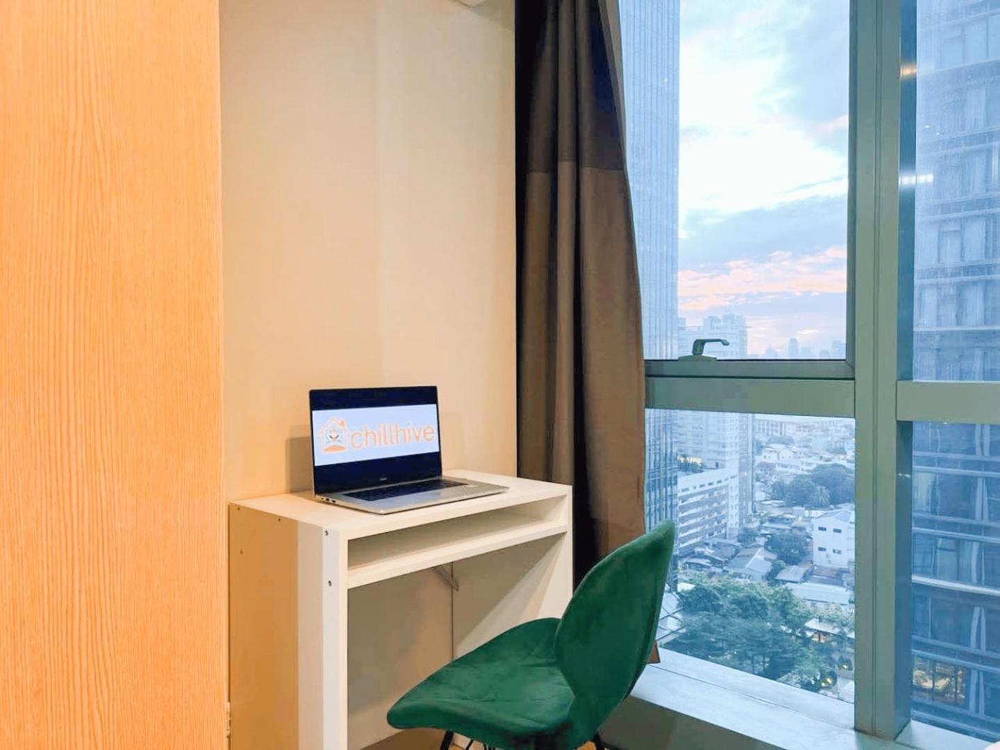 Bahay bakasyunan Prime 1br Infront Grand Hyatt Bgc #oursw20d1 *